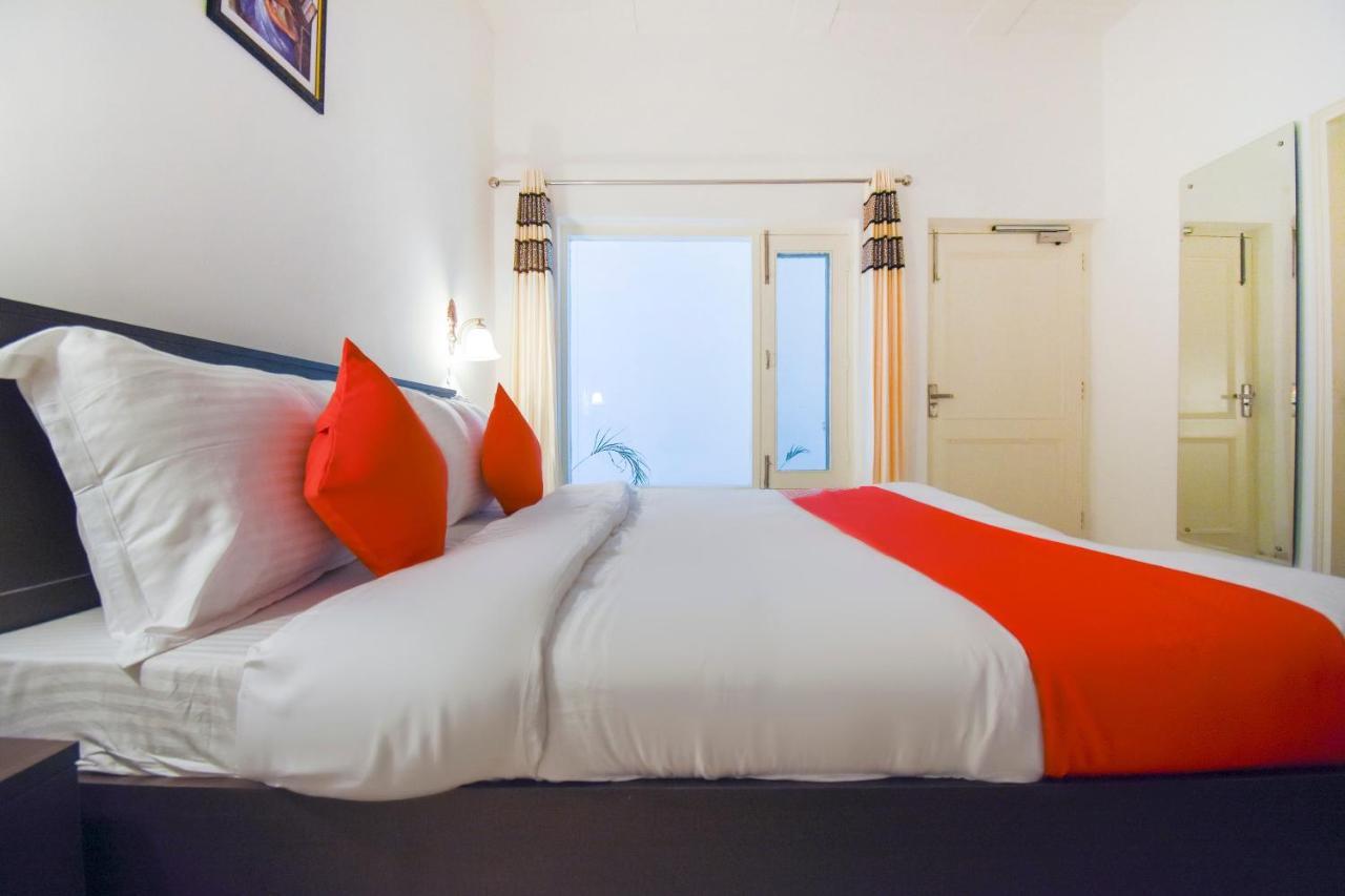 ホテル Oyo 75460 Sky High Residency ルディヤーナー エクステリア 写真